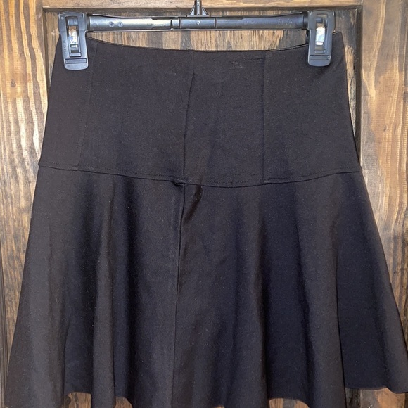 ❤️❤️❤️NWOT BLACK SKIRT❤️❤️❤️ - Picture 4 of 7